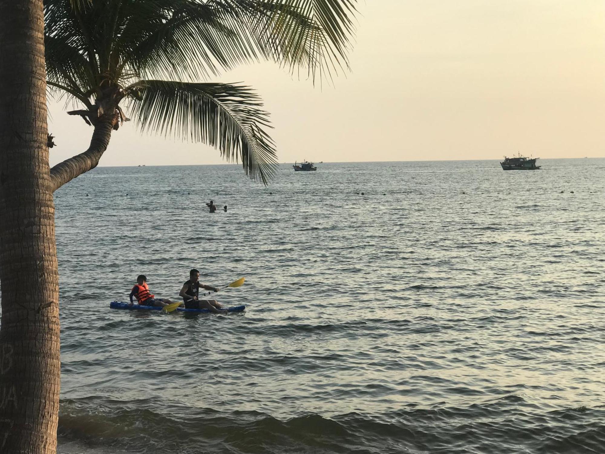 Kalia Hotel Phu Quoc Exteriör bild